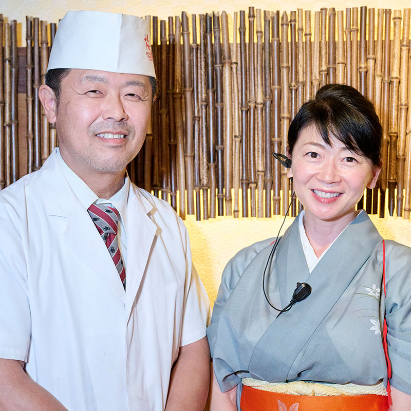 (左)福嶋昭一(ふくしま・しょういち)さん、(右)奥様の正美(まさみ)さん