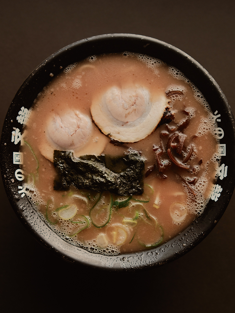 熊本でいちばんの人気店は、“熊本ラーメン”にあらず!? 「火の国 文龍」