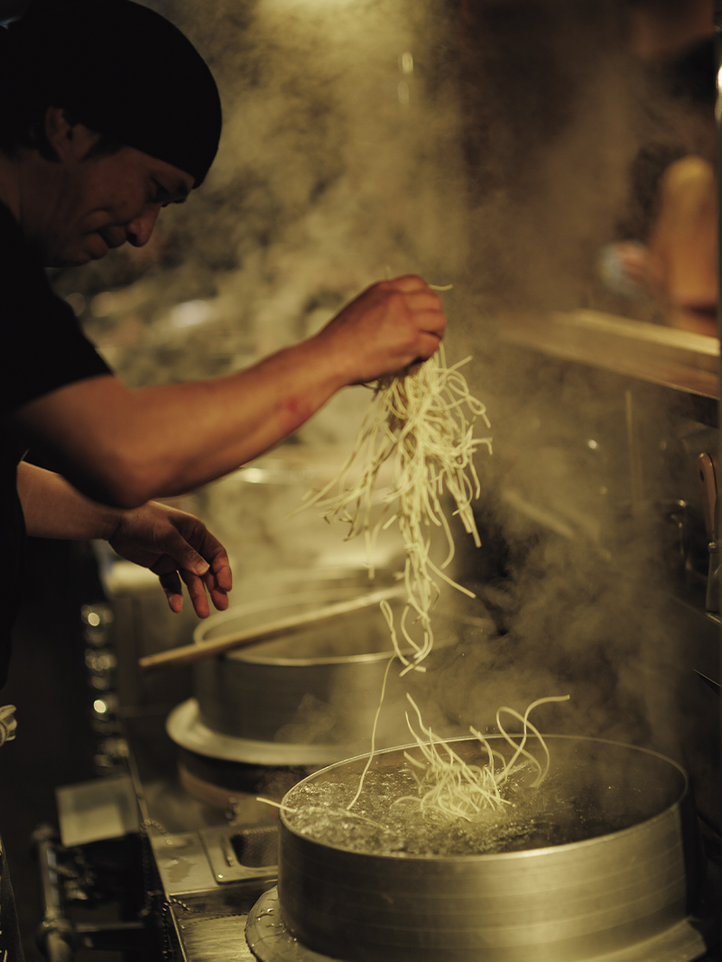 自家製プリンもお目当て。ここにしかない“熊本ラーメン”を食べてみませんか？ 「ラーメン龍の家 ワシントン通り店」