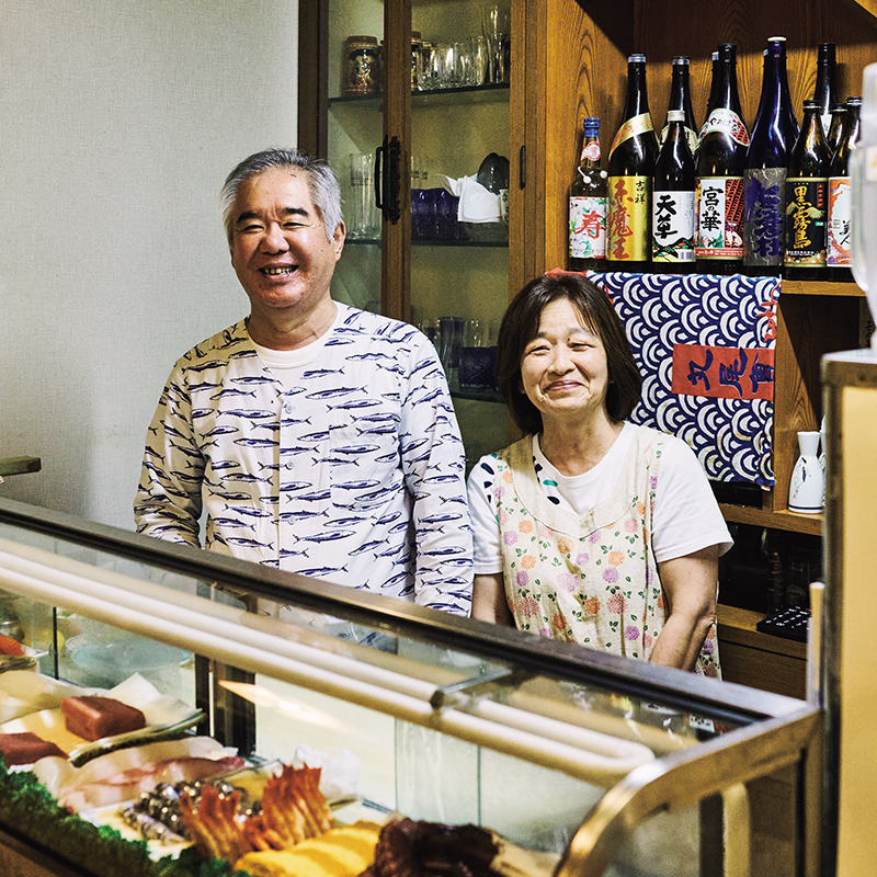 笑顔の接客をご夫婦で大事にされています